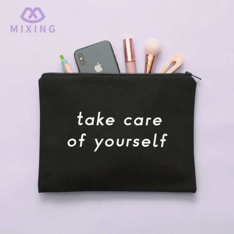 กระเป๋าเครื่องสำอางผ้าฝ้ายสีดำ