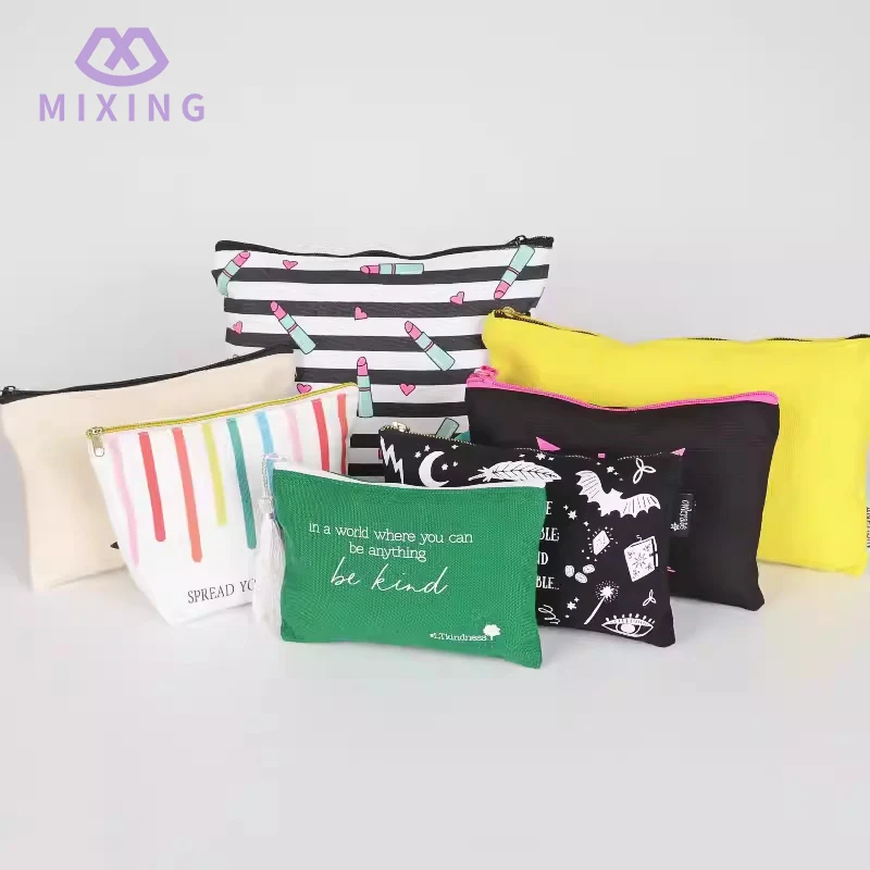 กระเป๋าแต่งหน้าผ้าฝ้าย